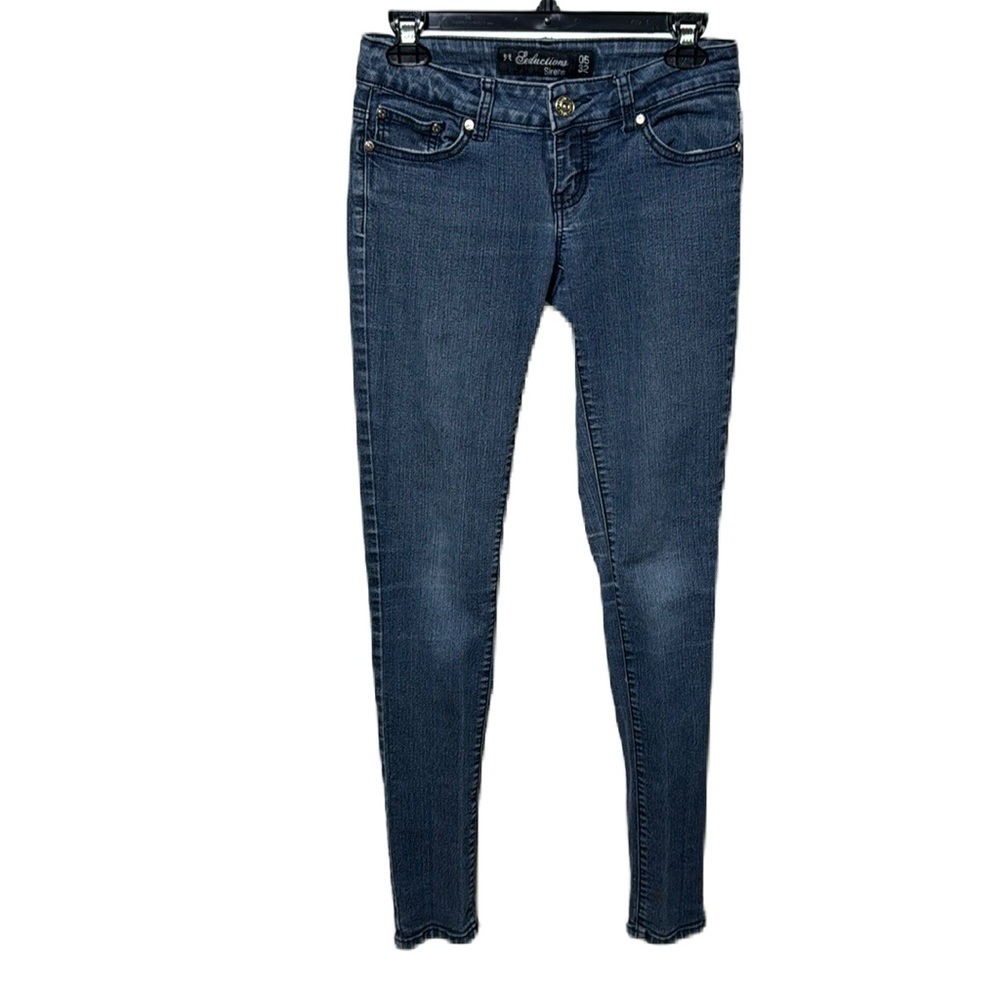 Seductions Sirens Woman’s Skinny Jean Size  5/32
